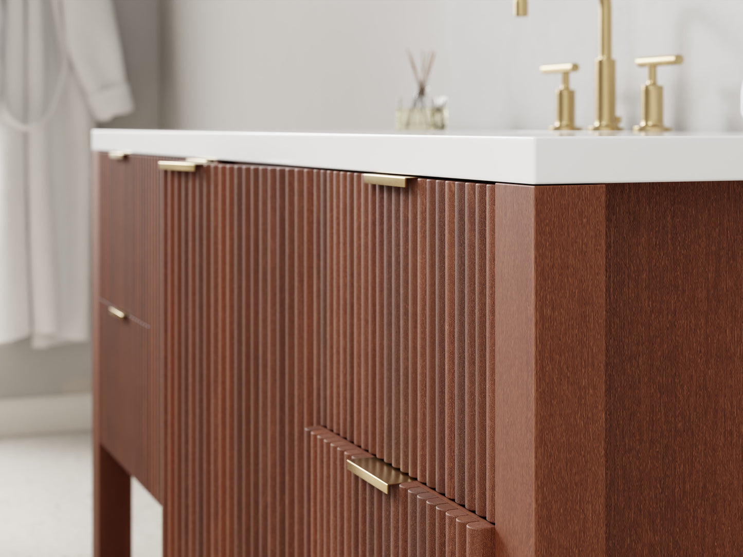 reeded - mahogany - closeup